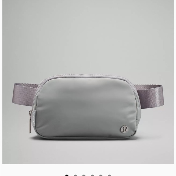 lululemon athletica Handbags - Lululemon Athletica Everywhere Belt Bag